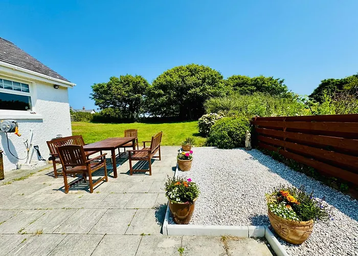 Tirnant- 3 Bed - Ground Floor Rooms -Dog Friendly