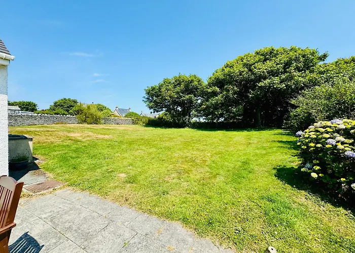 Tirnant- 3 Bed - Ground Floor Rooms -Dog Friendly