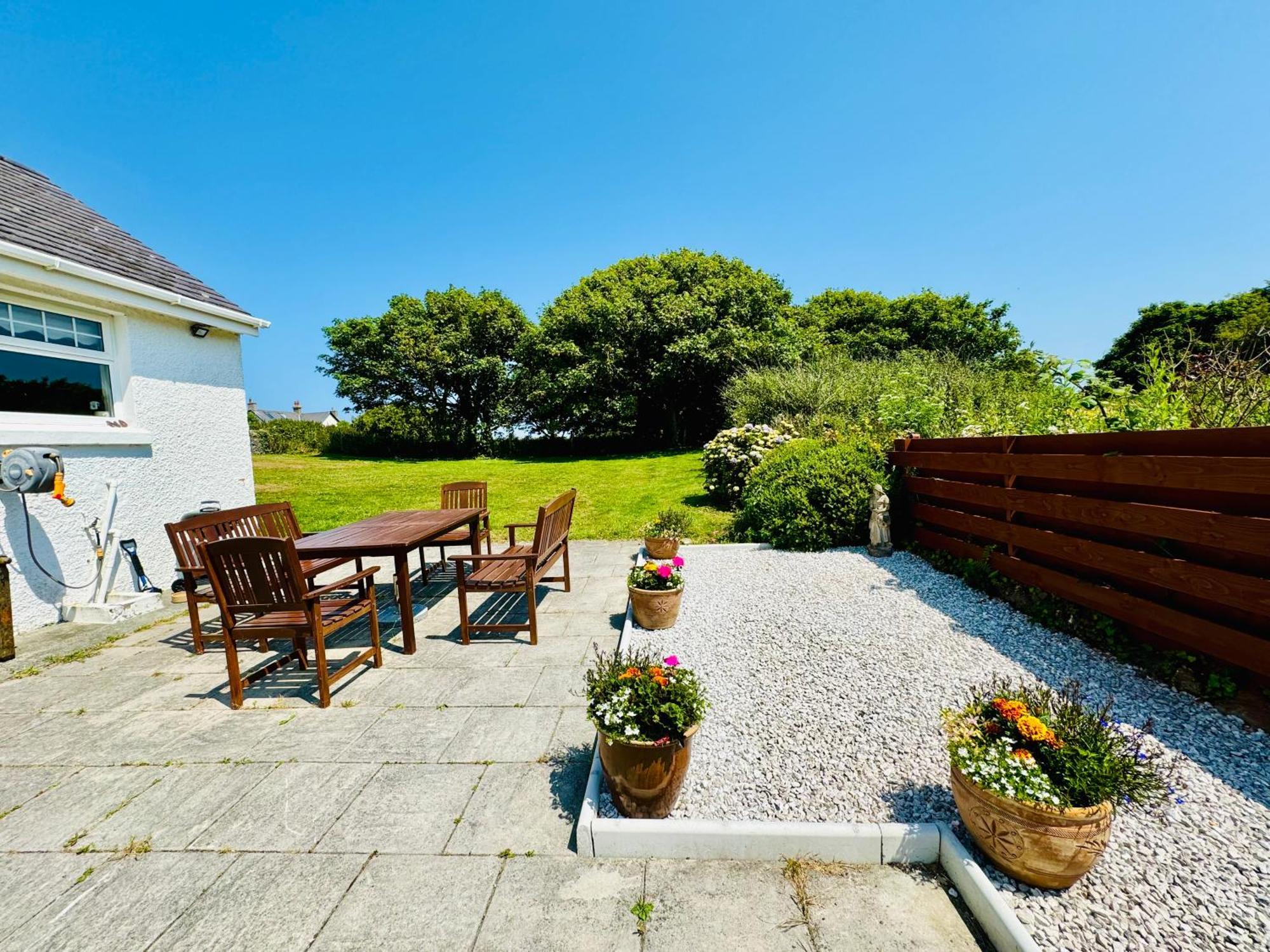 Holiday home Tirnant- 3 Bed - Ground Floor -dog Friendly Trearddur