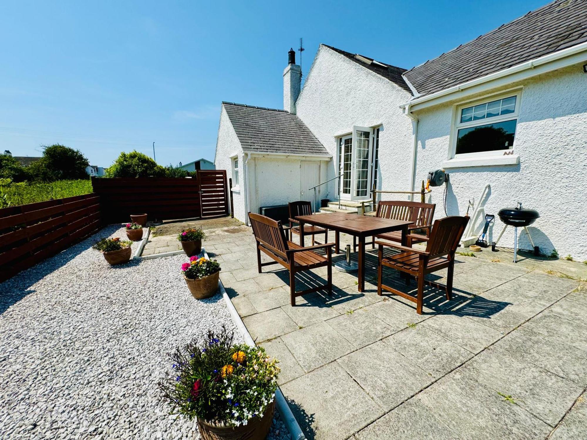 Tirnant- 3 Bed - Ground Floor -dog Friendly Trearddur
