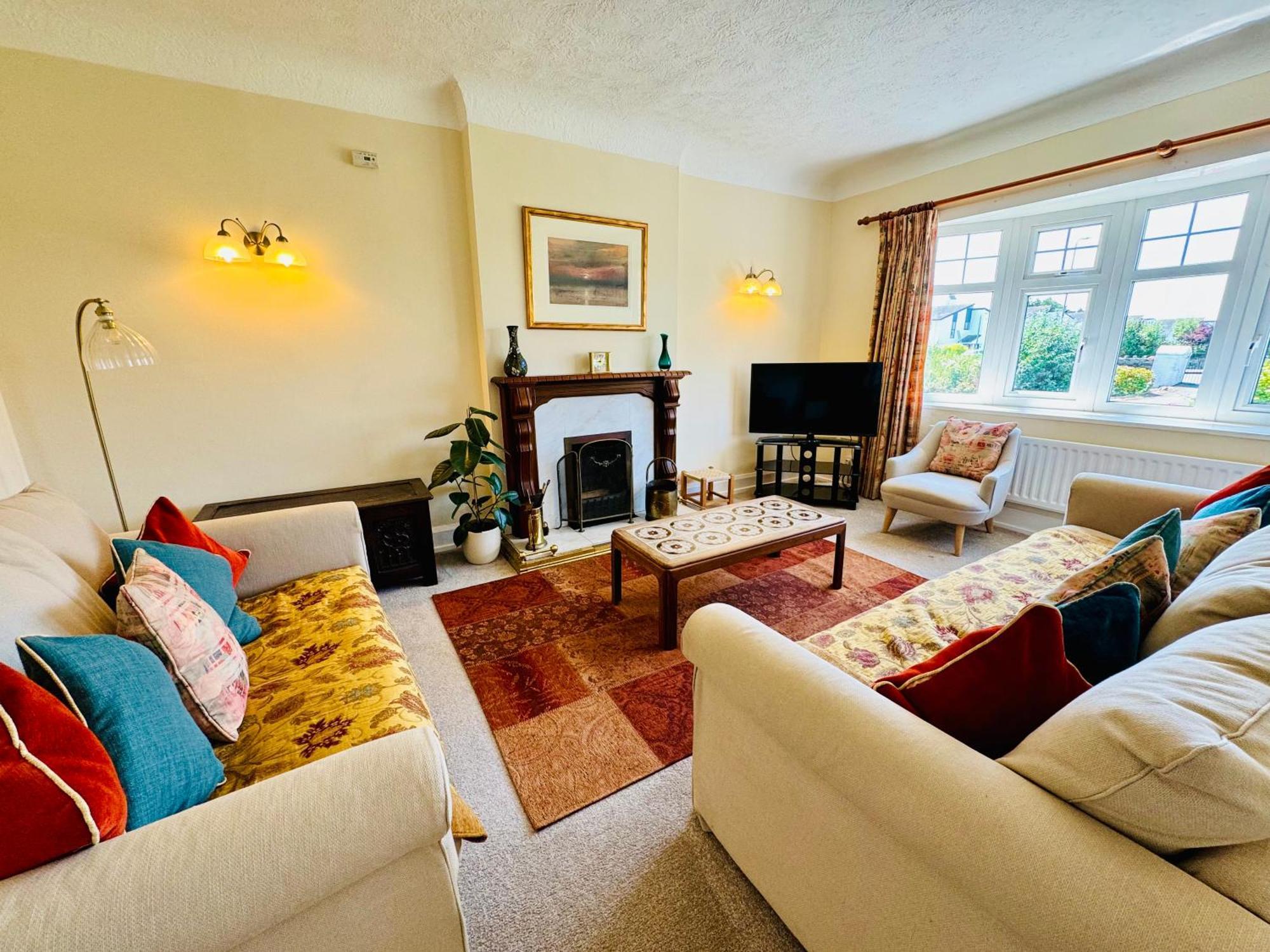 Tirnant- 3 Bed - Ground Floor -dog Friendly Trearddur